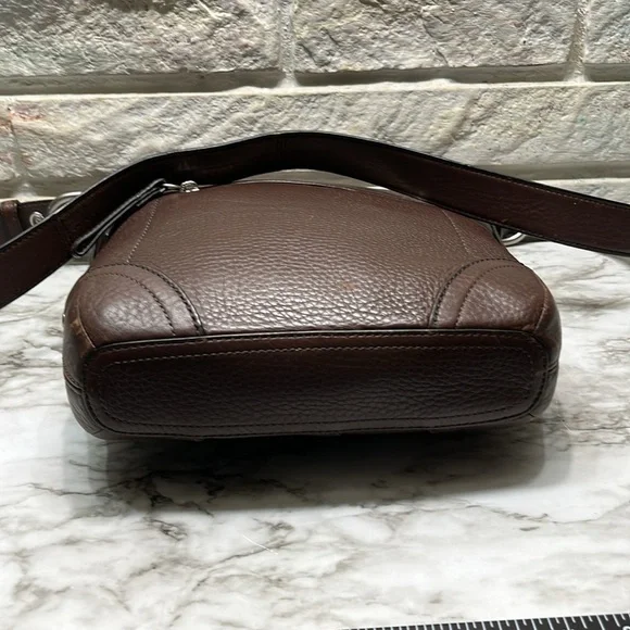 Coach Vintage Brown Pebbled Leather Crossbody Shoulder Bag Sling in GUC - Picture 6 of 16